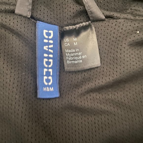 H&M Camo Windbreaker (M) - Picture 3 of 3